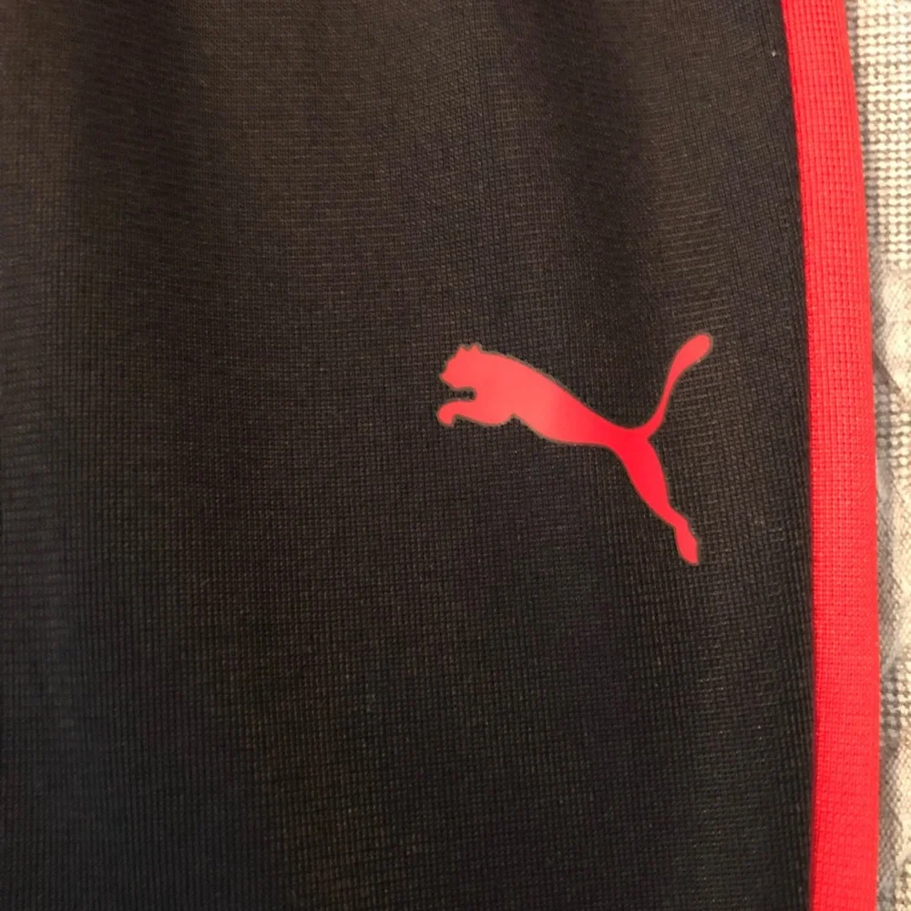 NWT PUMA Toddler Red and Black Jogger Set (12 Mos) - Picture 3 of 10